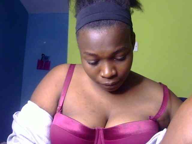 Pretty-horny webcam