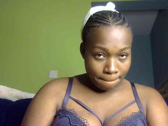 Pretty-horny webcam