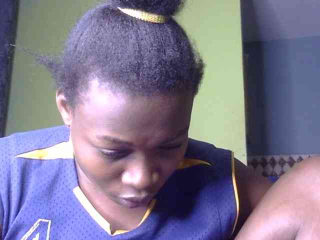 Pretty-horny webcam