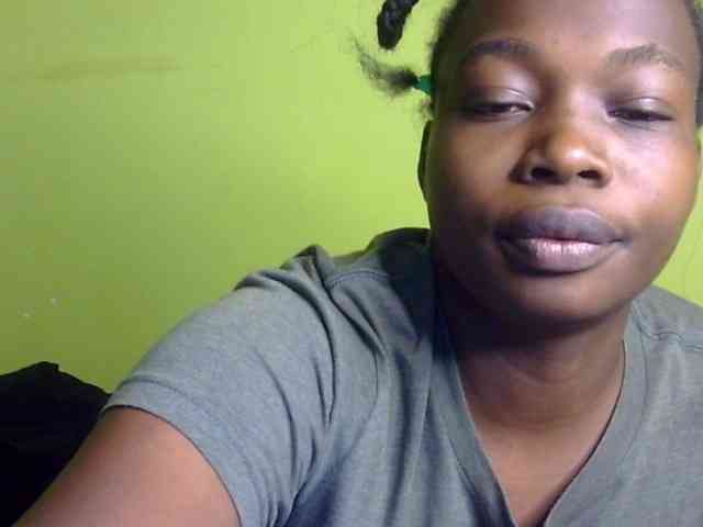 Pretty-horny webcam
