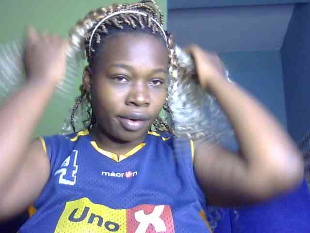 Pretty-horny webcam