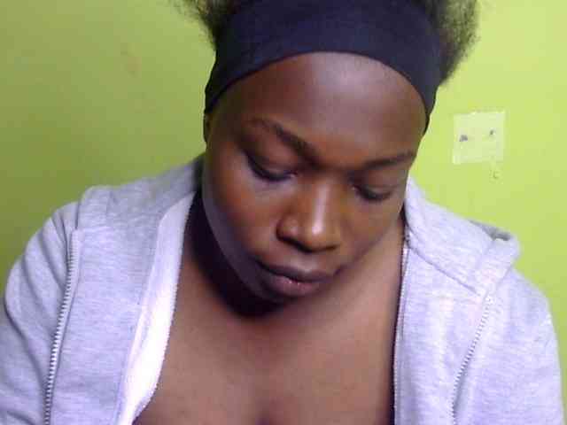 Pretty-horny webcam