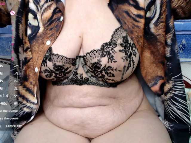 rosestar's BongaCams show and profile