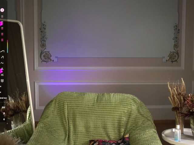 eva-golden live cam preview