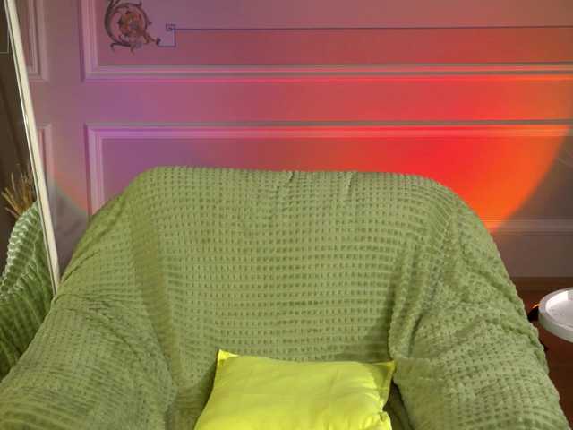 eva-golden live sex show