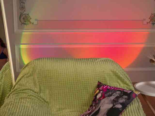 eva-golden webcam