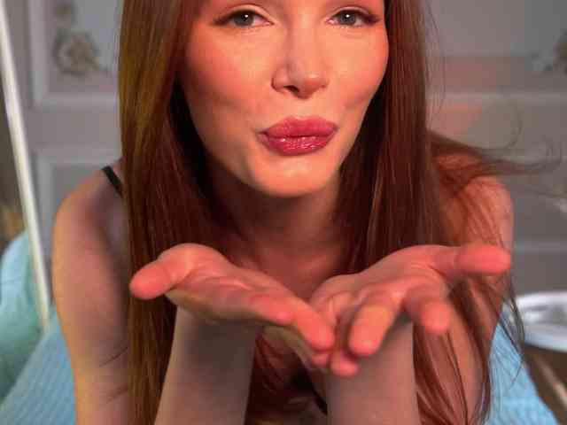 eva-golden webcam