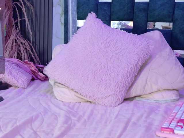 NattyHills live cam on BongaCams