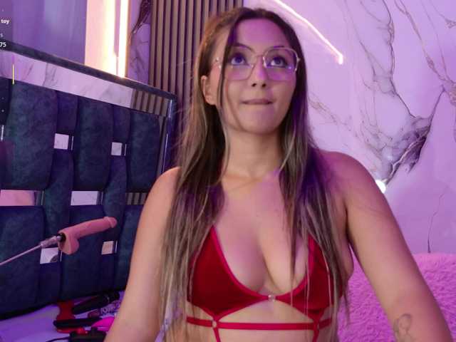 NattyHills live cam on BongaCams
