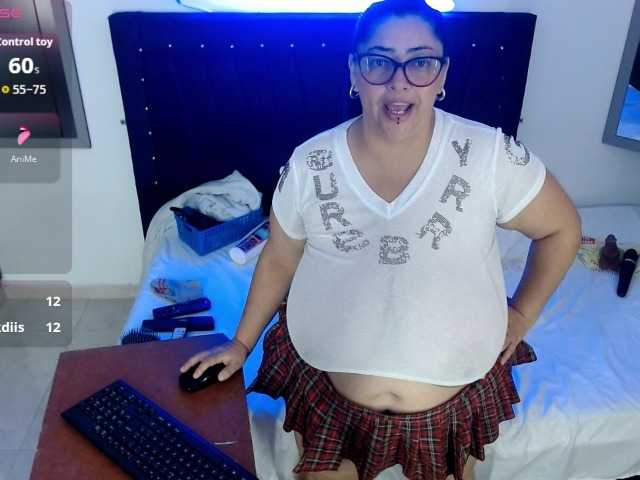 bubis-laru53 live webcam show