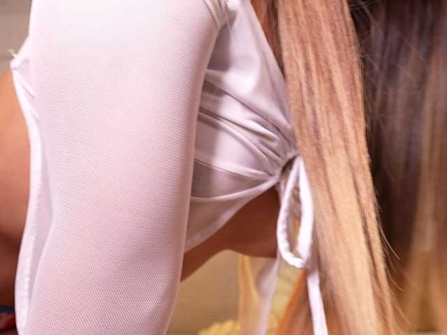 Saryhott live cam on BongaCams