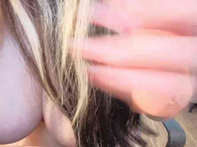 00hottits1991 webcam
