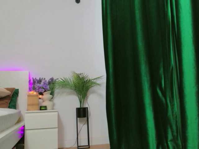 zoey-marie live cam on BongaCams