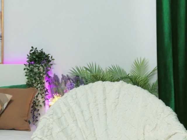 le modèle zoey-marie est en webcam porno dans un show sur le site bongacams, il possède les tags suivants: White/Caucasian,Brunette,Shaved