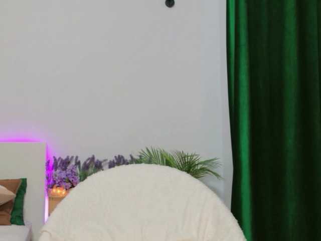 zoey-marie live cam on BongaCams