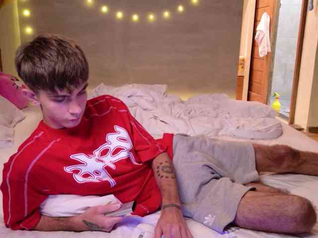 jerry-wow Live Webcam on BongaCams