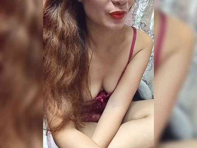 violetLivia webcam