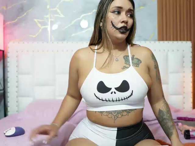 Kinky-Madisson live cam on BongaCams