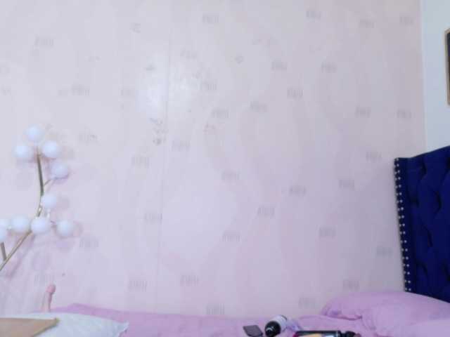 Kinky-Madisson live cam on BongaCams