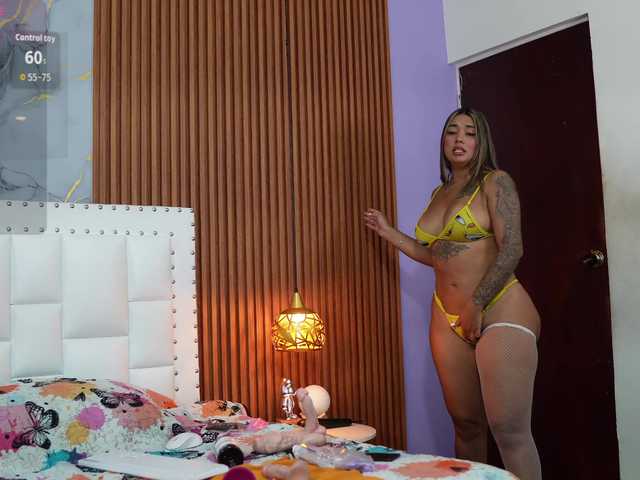Kinky-Madisson live cam on BongaCams