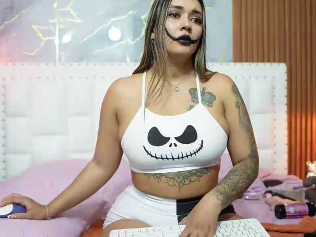 Kinky-Madisson live cam on BongaCams