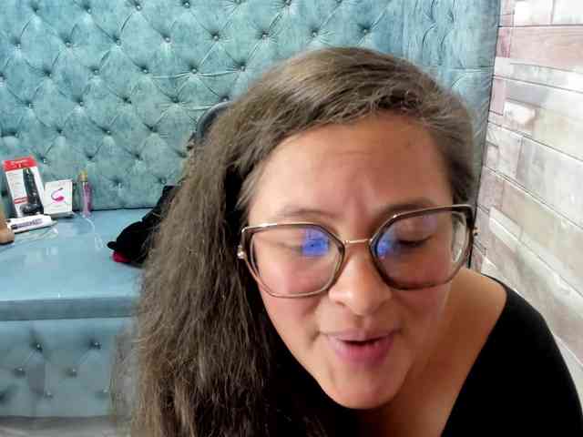SaraThonson webcam