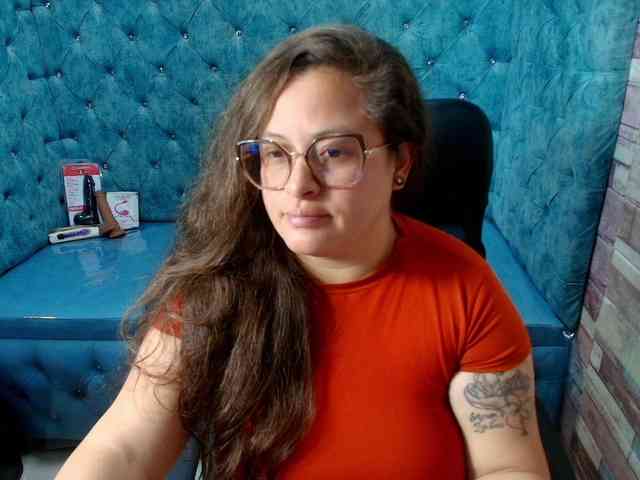 SaraThonson webcam