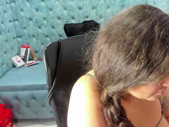 SaraThonson webcam