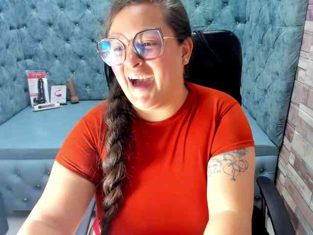 SaraThonson webcam