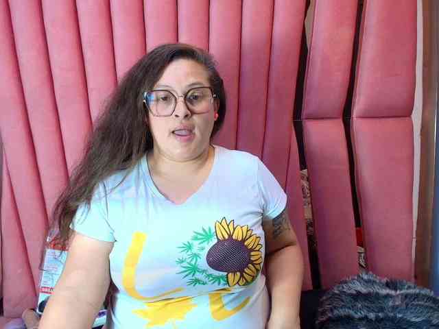 SaraThonson webcam