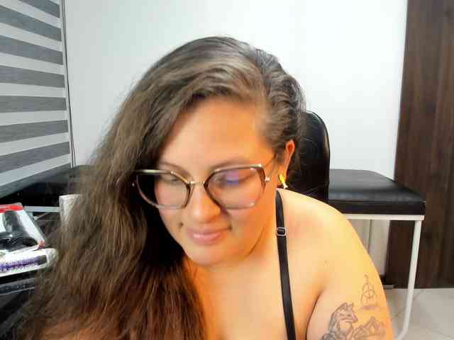 SaraThonson webcam