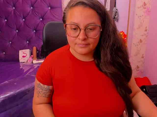 SaraThonson webcam