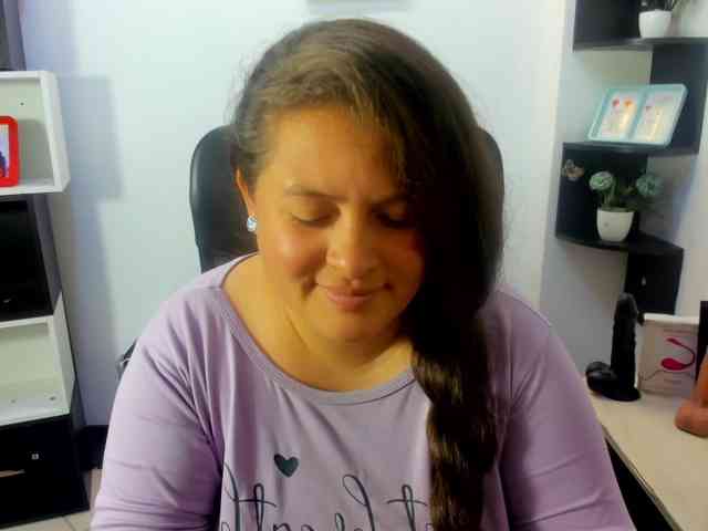 SaraThonson webcam