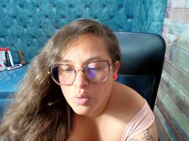 SaraThonson webcam