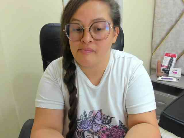 SaraThonson webcam