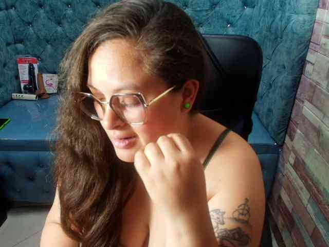 SaraThonson webcam