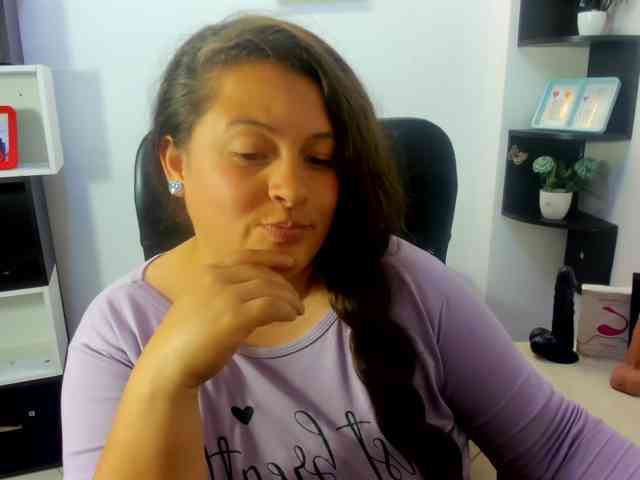 SaraThonson webcam