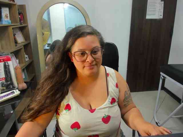 SaraThonson webcam