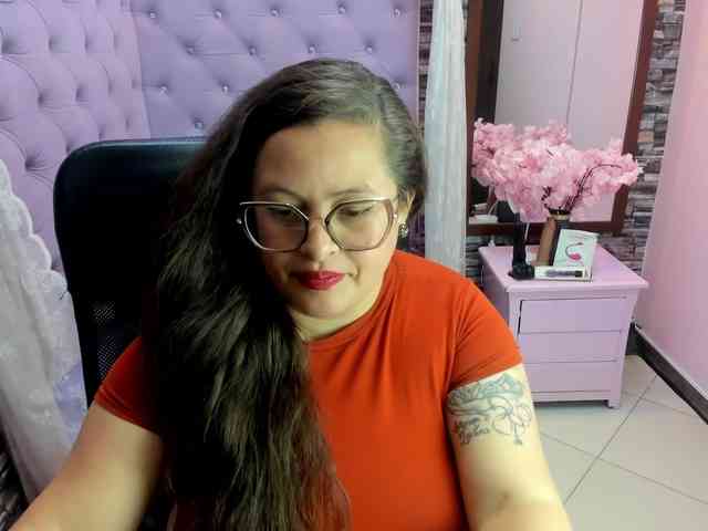 SaraThonson webcam