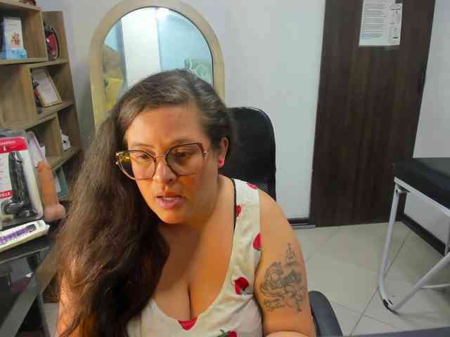SaraThonson webcam