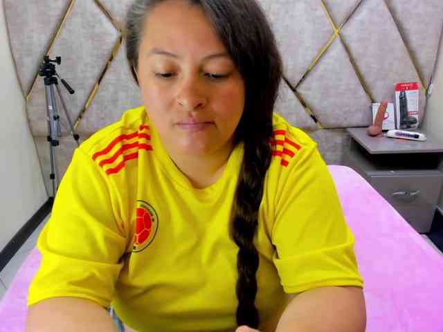 SaraThonson webcam