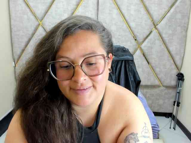 SaraThonson webcam