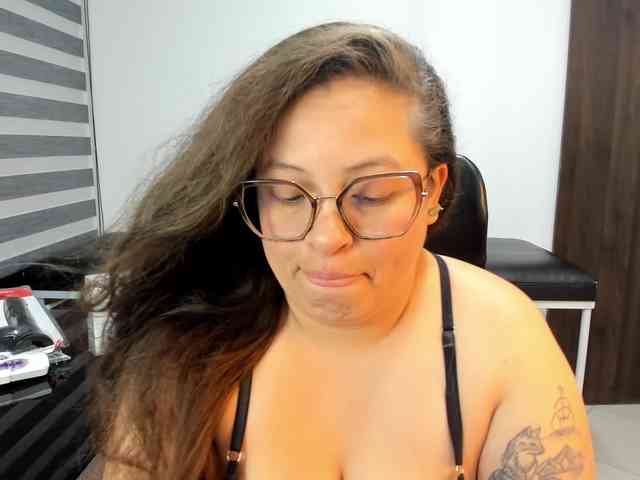 SaraThonson webcam
