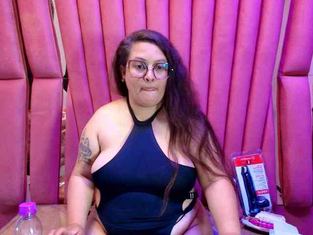SaraThonson webcam