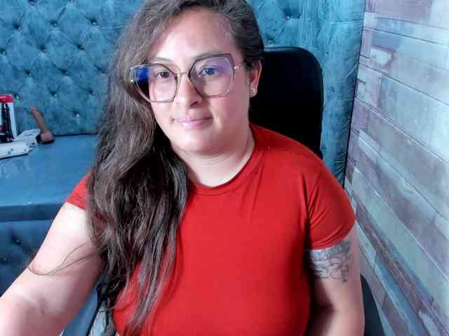 SaraThonson webcam