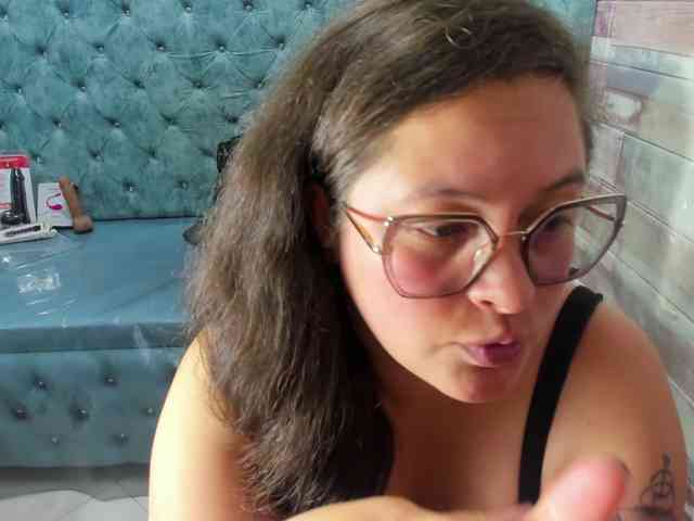 SaraThonson webcam