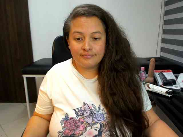 SaraThonson webcam