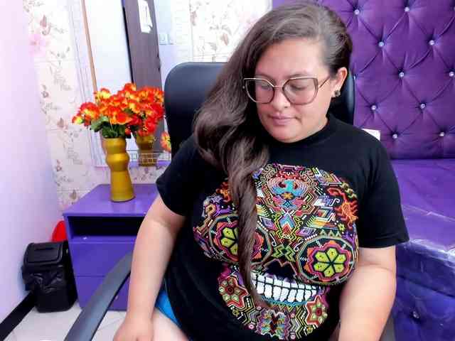 SaraThonson webcam