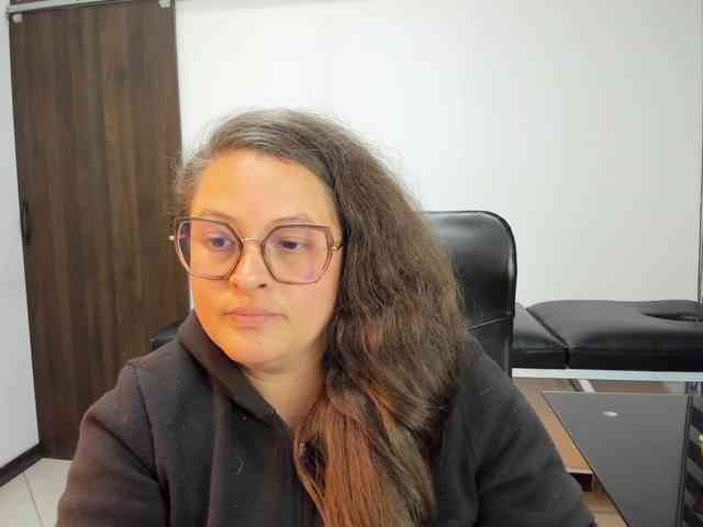 SaraThonson webcam