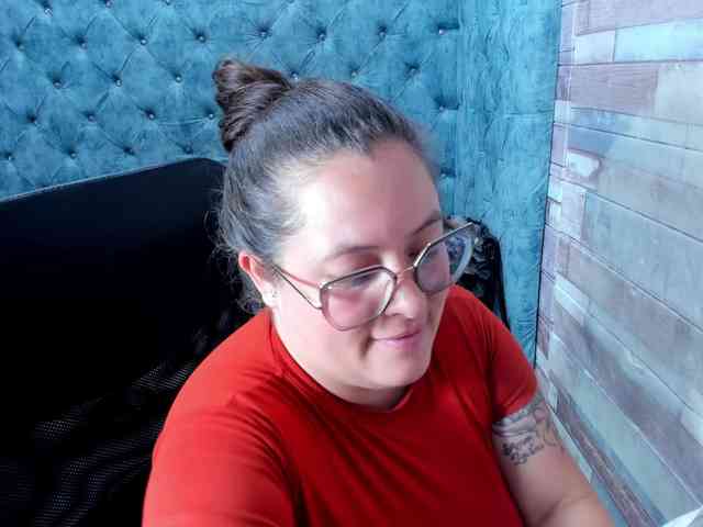 SaraThonson webcam